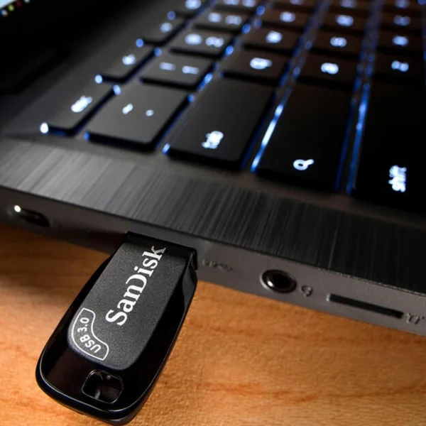 Pen Drive 64Gb Ultra FIT Shift Sandisk Z410 SDCZ410-064G-G46
