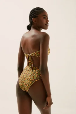 BIQUINI CALCINHA HOT PANTS ONCA PAETE