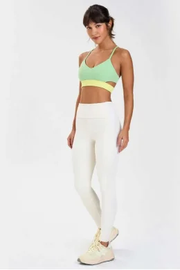 LEGGING ATTACK PLUS RECORTES TEXTURA