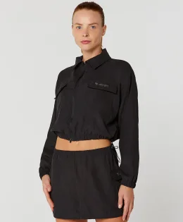 JAQUETA CROPPED COM ZIPER LISA CORES