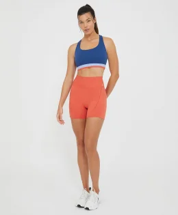 BERMUDA COM BOLSO E RECORTES