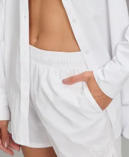 SHORTS LISTRADO SOBREPOSTO