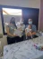 Maria Clara Ribeiro Vieira mostra o presente recebido da tcnica de enfermagem Lucimara Fabiani e da auxiliar de Hotelaria Ana Paula Soares de S.Ferreira