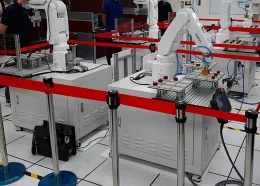 Robs articulado de 6 eixos (6 graus de liberdade ? Brao articulado)