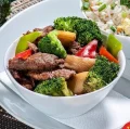 Fatias de Carne Com Brócolis Fatias de Carne Com Brócolis