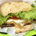 16 - Hambúrguer, queijo prato, ovo, tomate e alface. 16 - Hambúrguer, queijo prato, ovo, tomate e alface.