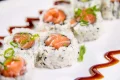 Uramaki de Salmao C/ Cebolinha Uramaki de Salmao C/ Cebolinha