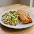 Filé de Peixe e Yakimeshi
