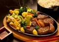 Teppan Yaki de Picanha com Yakimeshi Teppan Yaki de Picanha com Yakimeshi