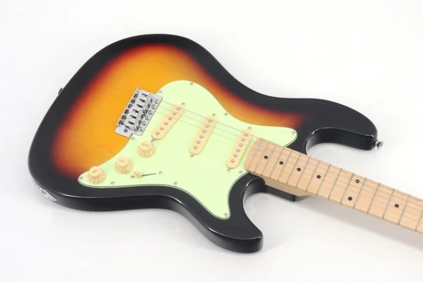 GUITARRA STRATO STS100 SB STRINBERG