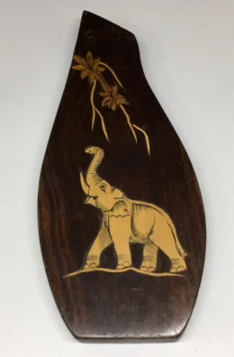 Quadro Elefante Talhado na Madeira