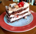 BOLO FLORESTA NEGRA (fatia) BOLO FLORESTA NEGRA (fatia)