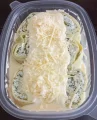 RONDELLI DE RICOTA COM MOLHO (MASSA DE ESPINAFRE)