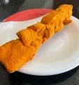 ESPETINHO DE FRANGO À MILANESA ESPETINHO DE FRANGO À MILANESA