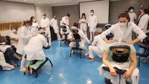 Profissionais da Beneficncia Portuguesa so homenageados pelo Dia da Enfermagem