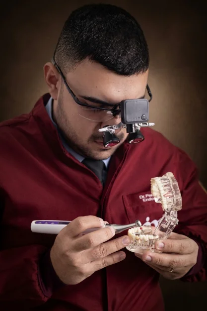 Curso: Especialización en Endodoncia