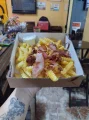 Batata frita pequena com bacon