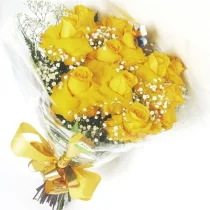 RAMALHETE DE 12 ROSAS AMARELAS
