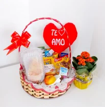 CAF ANIVERSRIO COM CORAO