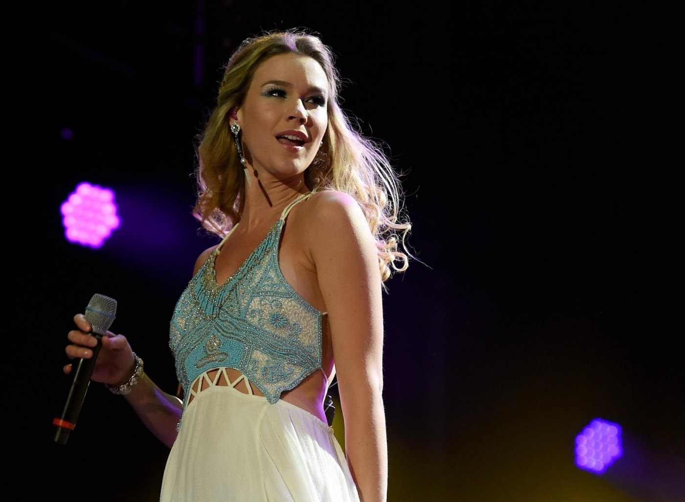 Joss Stone anuncia três shows no Brasil com turnê “Ellipsis”