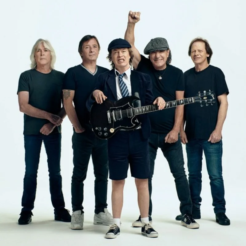 AC/DC planeja turnê mundial para 2024, segundo tabloide britânico