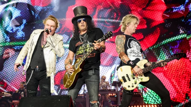 Guns N Roses no festival de despedida de Ozzy e Black Sabbath: a contagem regressiva para o Brasil j comeou