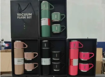 KIT Garrafa Trmica Vacuum Flask Set Inox 500ml + 3 Xcaras