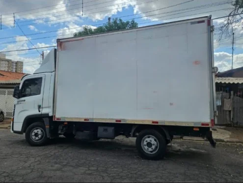 imagem do produto Caminhão Baú Volkswagen Delivery Express Ano 2022