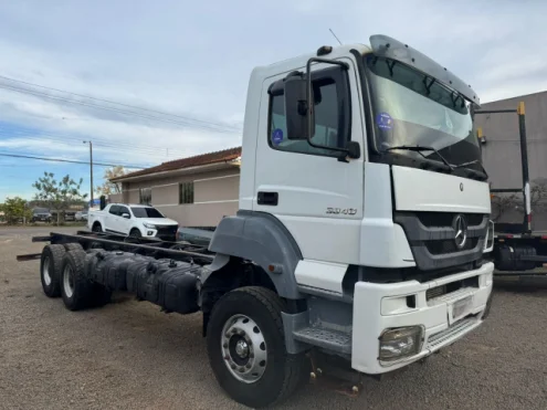 imagem do produto Caminhão Mercedes Benz 3340 no Chassi 6x4 Ano 2009
