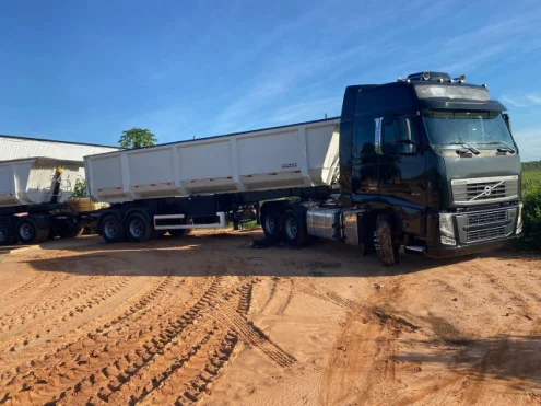 imagem do produto Conjunto Engatado Cavalo + Rodo Caçamba