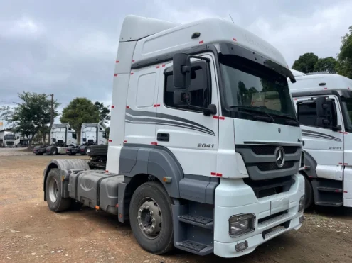 imagem do produto Caminhão Cavalo Mecânico Mercedes Benz 2041 4x2 Ano 2020