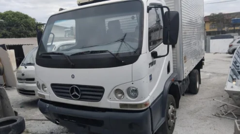 imagem do produto Caminhão Baú Mercedes Benz Accelo 715 Ano 2006