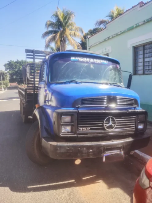 imagem do produto Caminho Carroceria Mercedes Benz 1113 Ano 1970