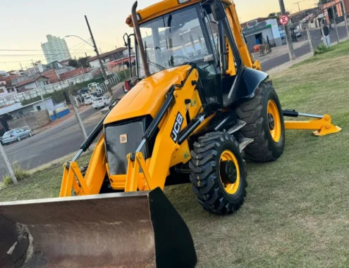 imagem do produto Retro Escavadeira JCB 3CX Ano 2015