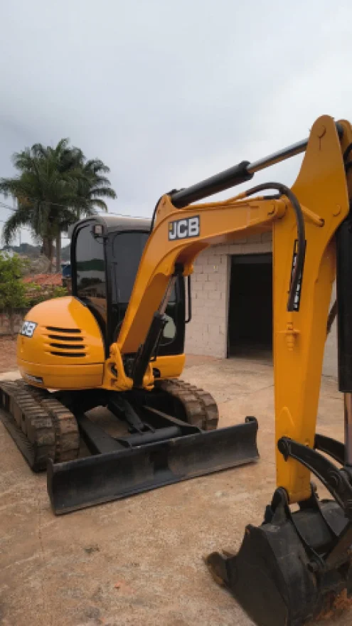 imagem do produto Mini Escavadeira JCB 8055 rts Ano 2013