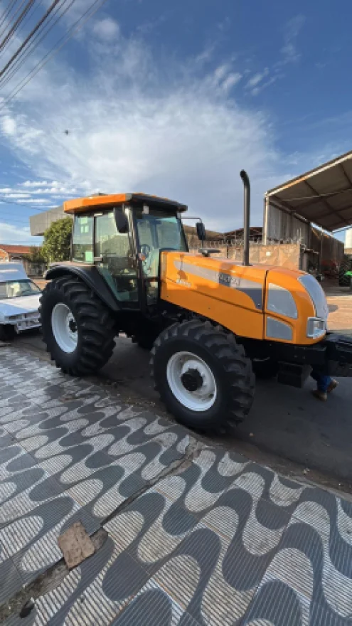 imagem do produto Trator Agrcola Valtra BM 110 Ano 2008