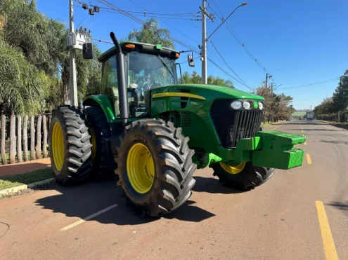 imagem do produto Trator John Deere 7210J Ano 2013
