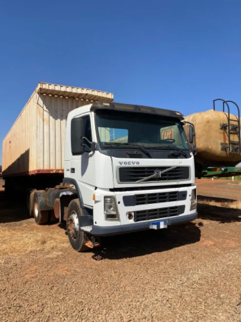imagem do produto Caminhão Cavalo Mecânico Volvo FM480 Ano 2010