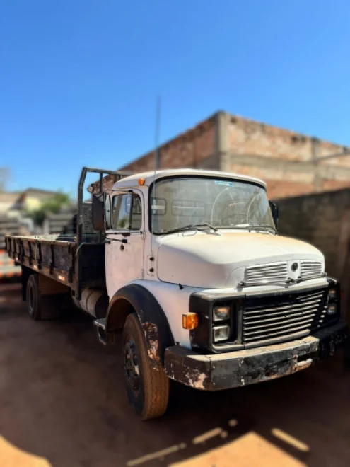 imagem do produto Caminhão Carroceria Mercedes Benz 1113 Ano 1984