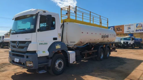 imagem do produto Caminh�o Pipa Mercedes Benz 3344 Ano 2016