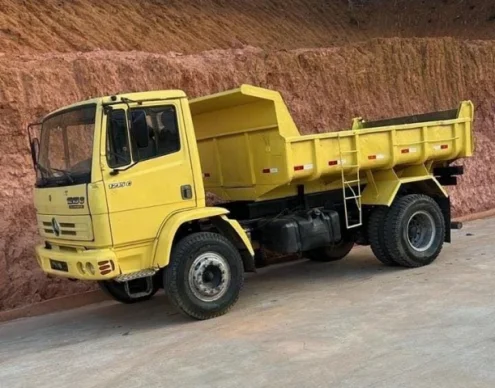imagem do produto Caminhão Mercedes Benz 1215 2003/2003 á Venda em  Orizânia MG