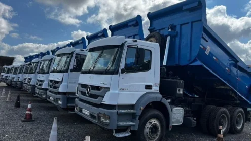 imagem do produto Caminhões Caçambas BasculantesMERCEDES BENZ AXOR 2831 6x4 2013/2013 á Venda em Belo Horizonte MG