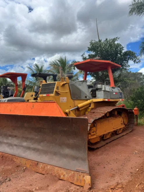 imagem do produto Trator de Esteiras Komatsu 61ex 2004