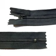 ziper nylon cinza escuro.png