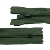 ziper nylon verde musgo.png