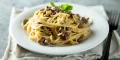 SPAGUETTI DUE FUNGHI E PARMA
