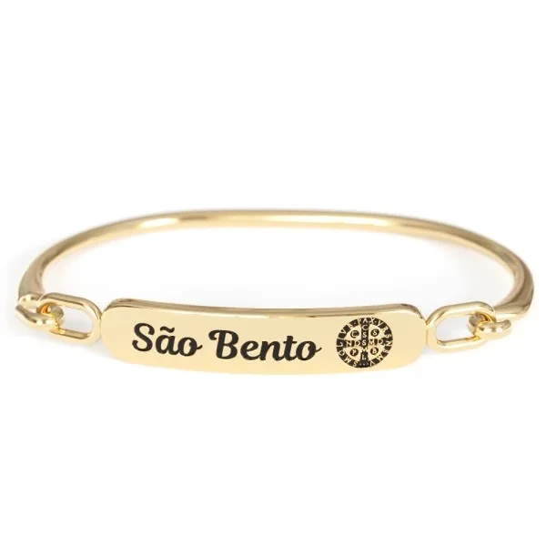 Pulseira de São Bento com a Medalha Dourada