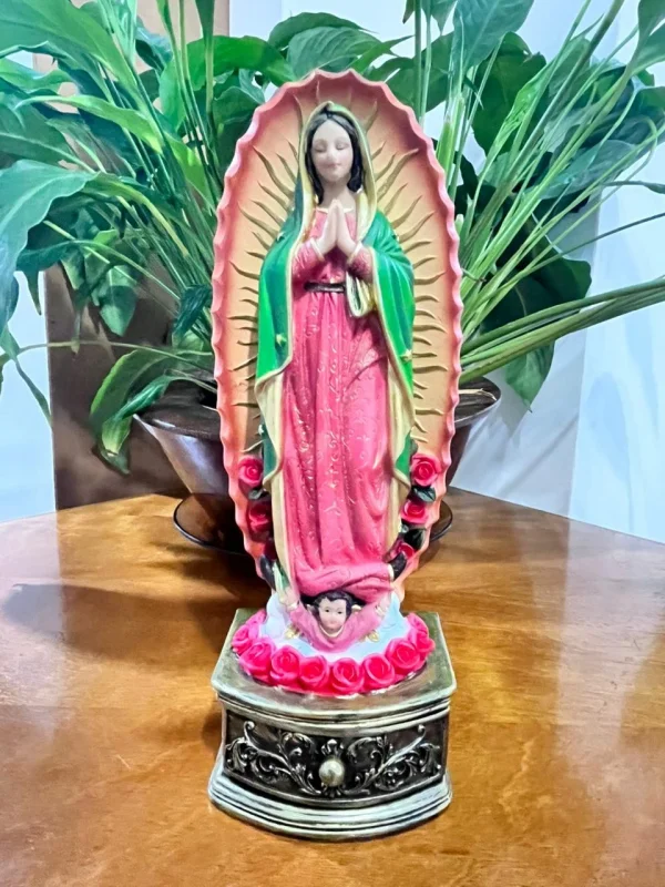Imagem Nossa Senhora de Guadalupe Porta Terço 30cm em Resina