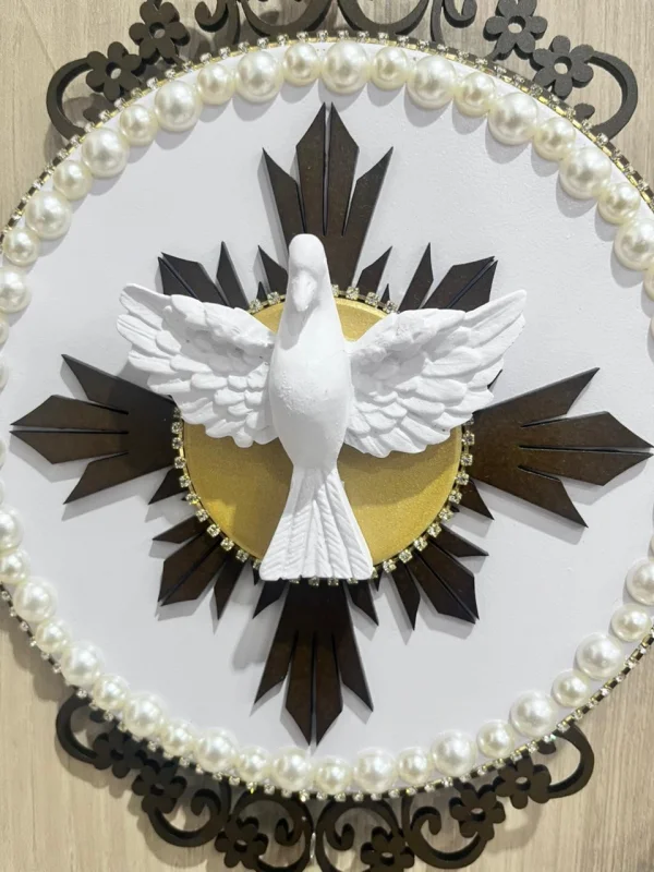 Escapulário com Espírito Santo de Resina e Detalhes com Pérola, Cordão de Pérola