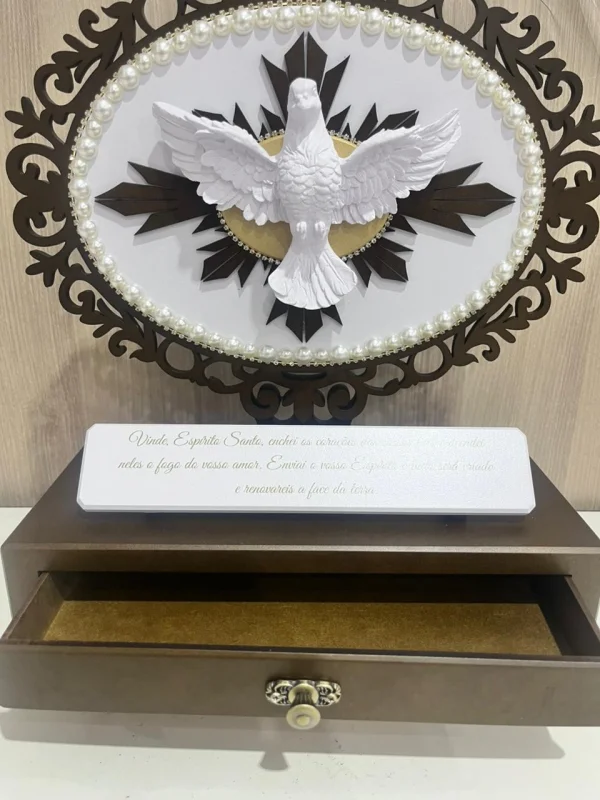 Divino Espírito Santo com Gaveta Porta Terço Marrom